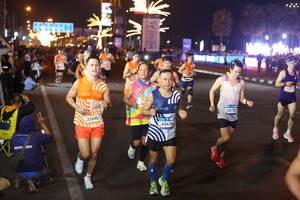 BIB: 40150, 90707, 22690
                            <button type="button" onclick="openModal(23163953)" class="btn btn-primary btn-sm float-right btn-popup" data-toggle="modal" data-target=".modal-high-quality">
                        <i class="fas fa-shopping-cart"></i> Add to Cart
                    </button>
                                            <button type="button" onclick="isThisMe(23163953, true)" class="btn btn-success btn-sm float-right btn-popup btn-isme hidden" data-toggle="tooltip" data-placement="bottom" title="นี่คือรูปของคุณใช่ไหม คลิกที่นี่เพื่อเอาเข้าอัลบั้ม">
                        <i class="fas fa-plus"></i> Add to album
                    </button>
                    <button type="button" onclick="isThisMe(23163953, false)" class="btn btn-warning btn-sm float-right btn-popup btn-isnotme hidden">
                        <i class="fas fa-ban"></i> Remove from album
                    </button>